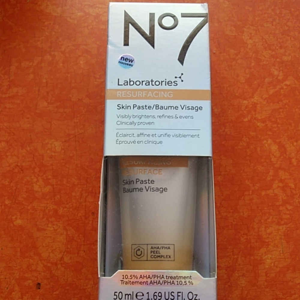 Skin resurfacing paste